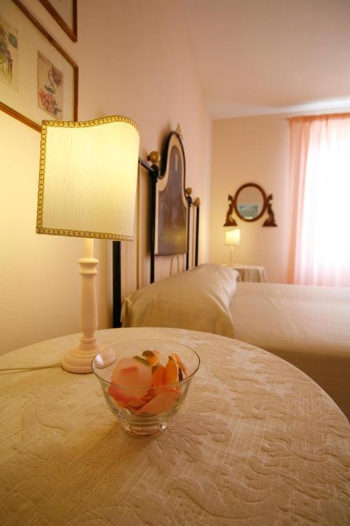 Villa Amelia Rooms Marina di Pietrasanta Quarto foto
