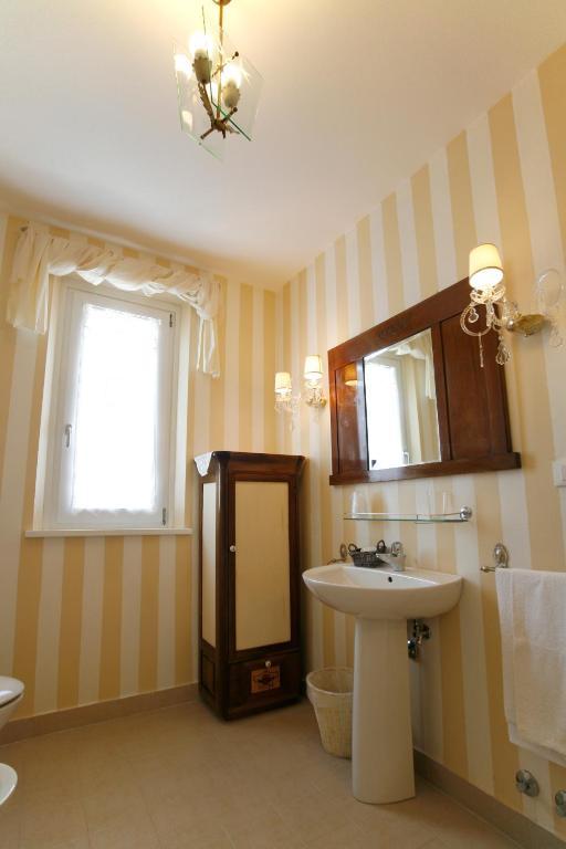 Villa Amelia Rooms Marina di Pietrasanta Quarto foto